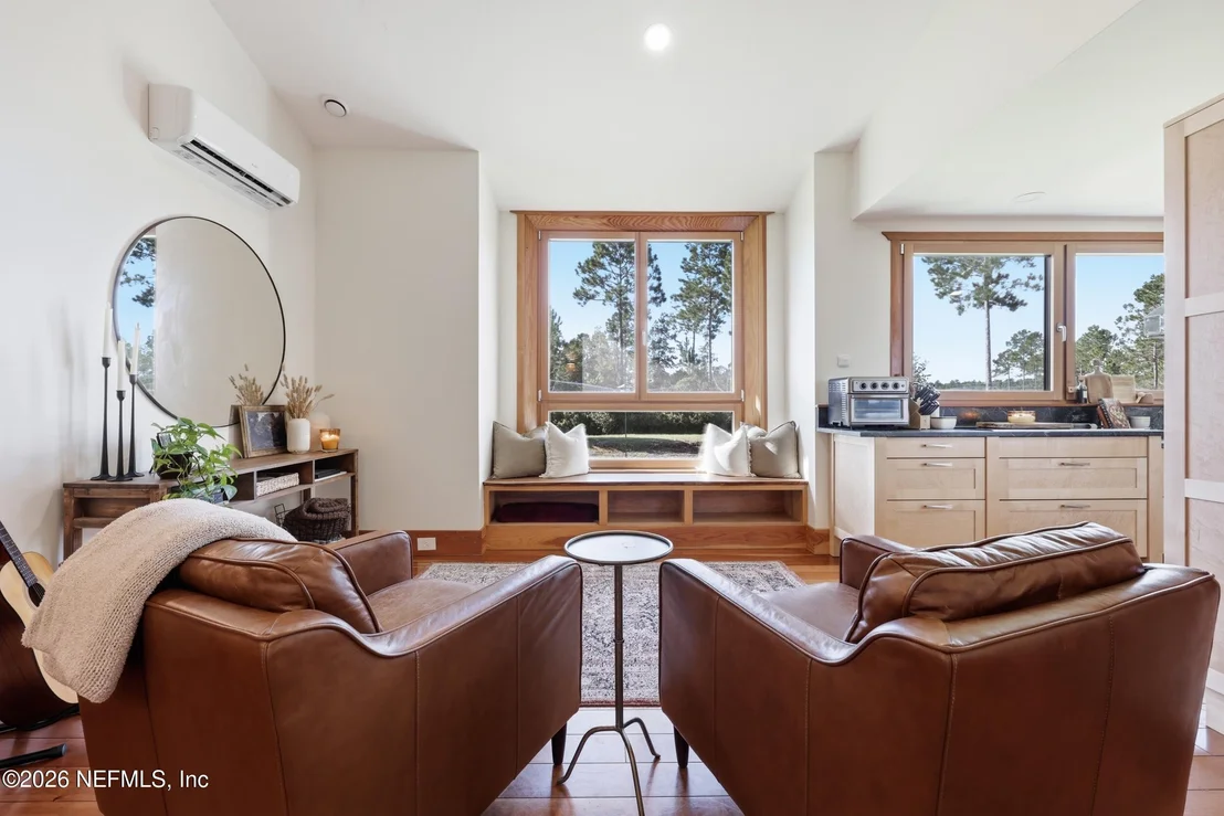 Photo of 6620 SOLOMON Road