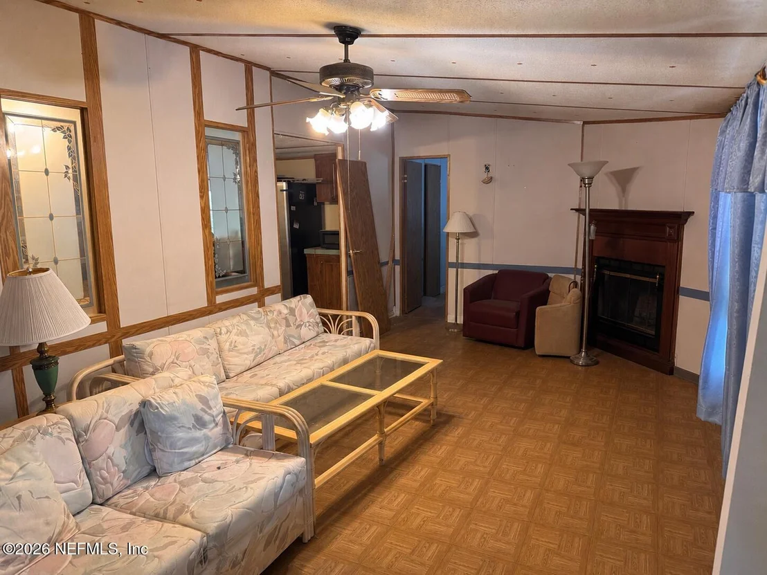 Photo of 1056 BELLAMY Road