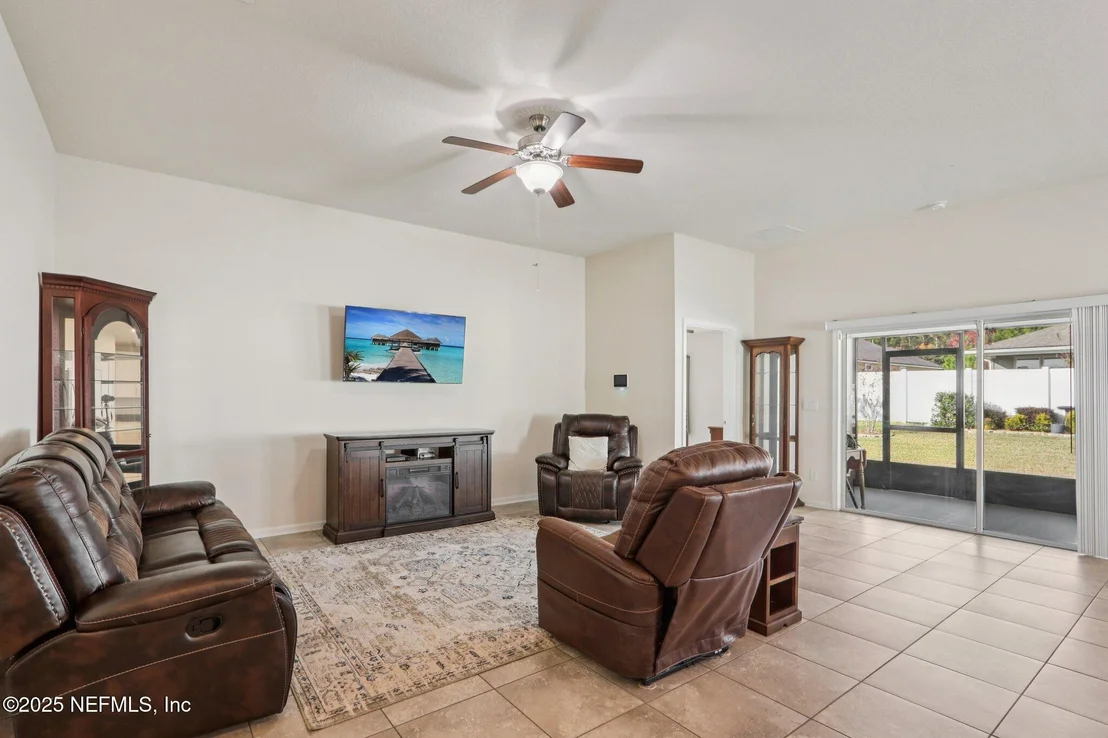 Photo of 4100 SPRING CREEK Lane