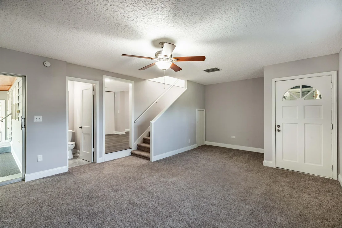 Photo of 335 SPRING FOREST Avenue