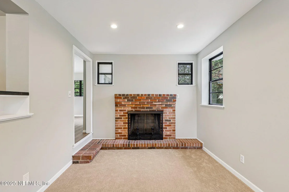Photo of 5753 CRESTVIEW Road