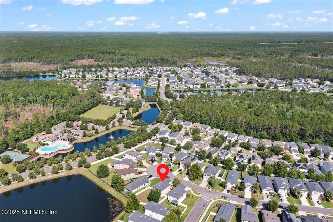 Photo of 529 DEERCROFT Lane