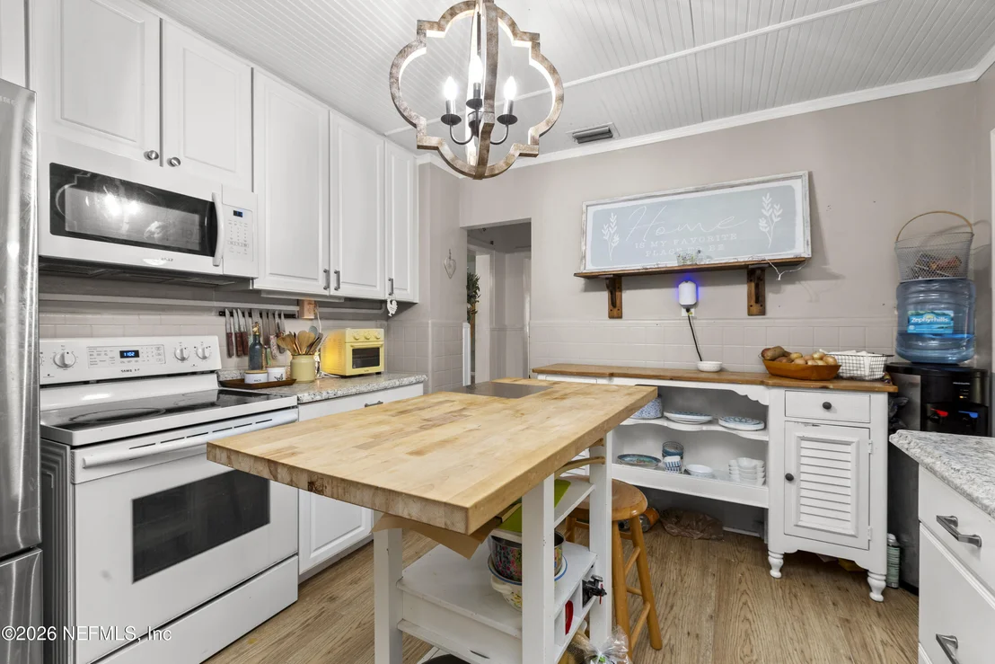 Photo of 155 RODDY Road