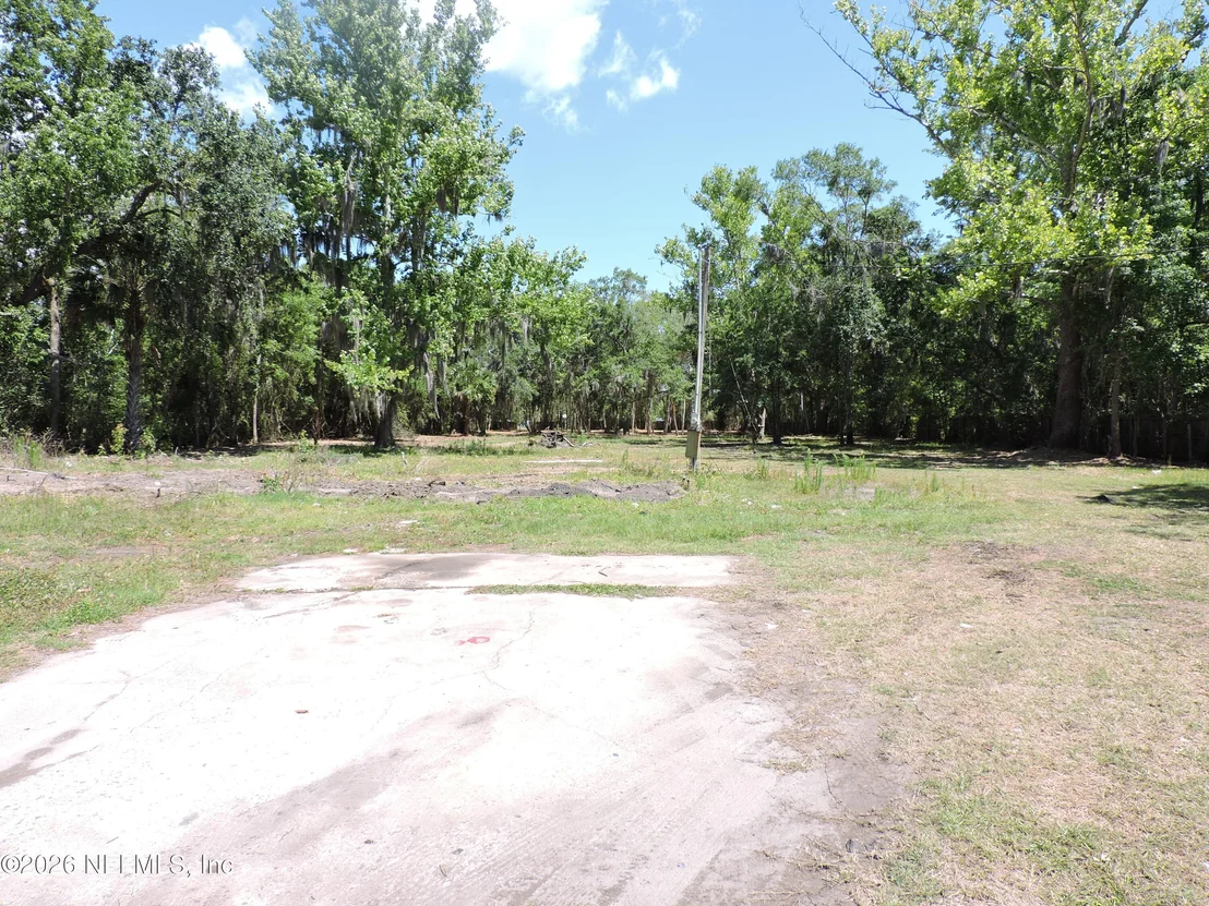 Photo of 3713 CEDAR POINT Road