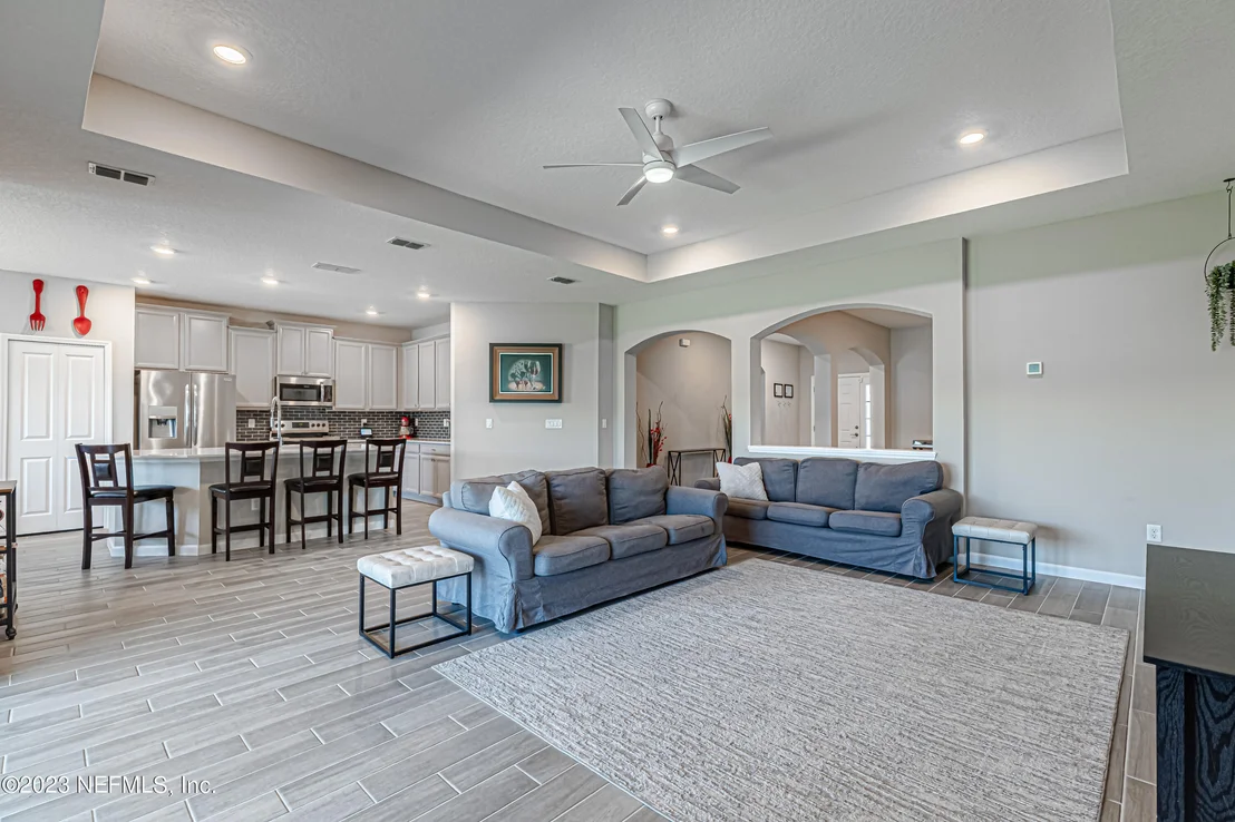 Photo of 9627 LOVAGE Lane