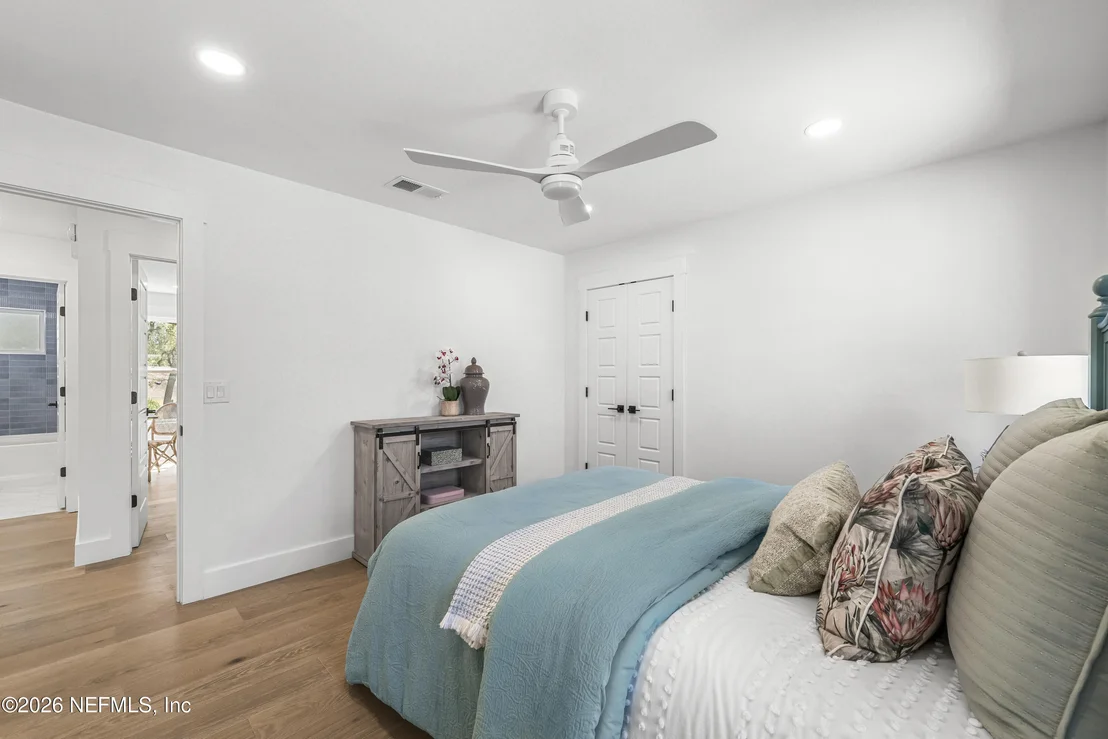 Photo of 806 CHERRY Street