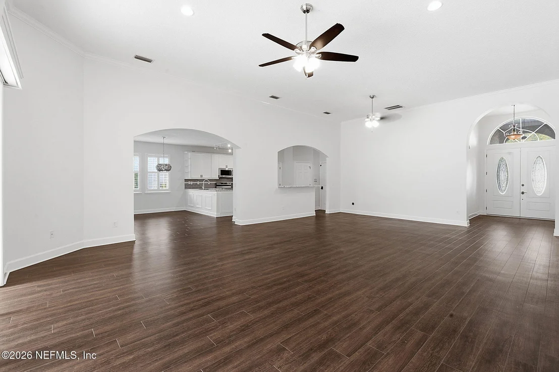 Photo of 2325 LINKS Drive