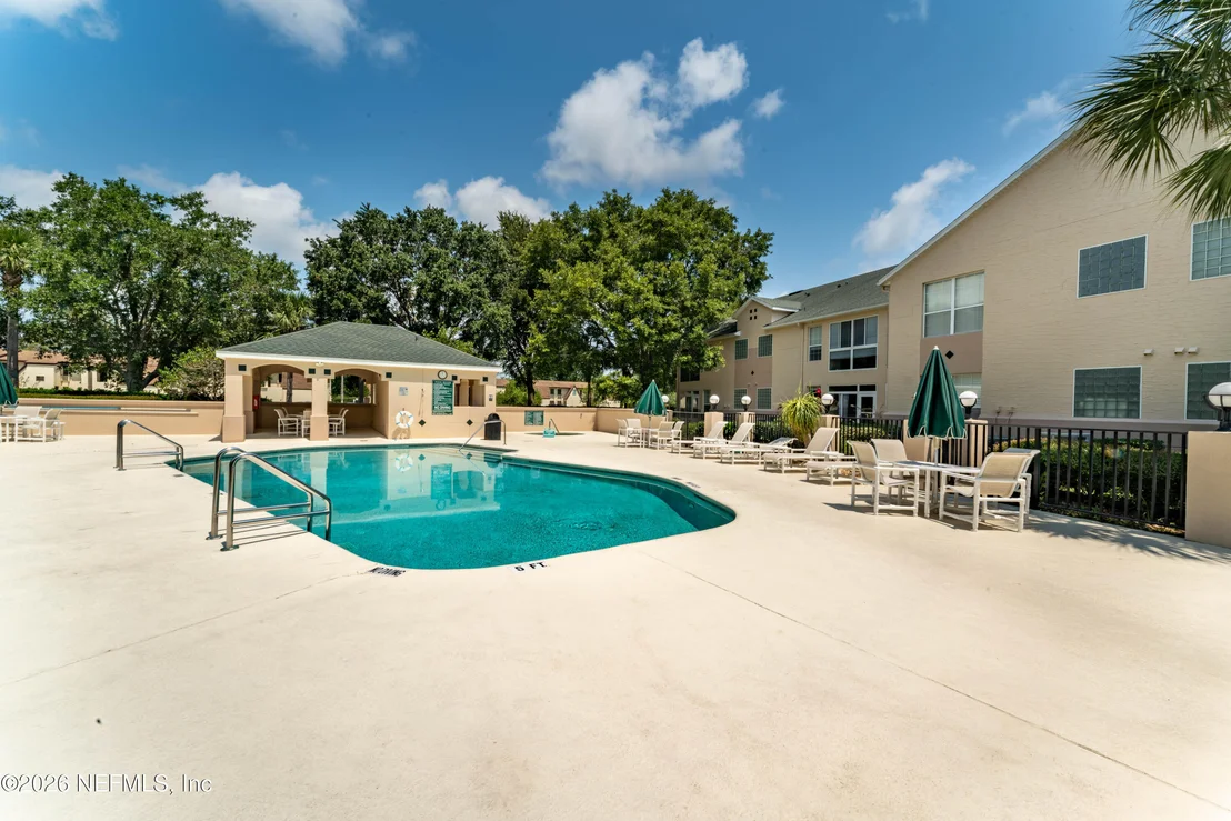Photo of 910 PINE VALLEY Place