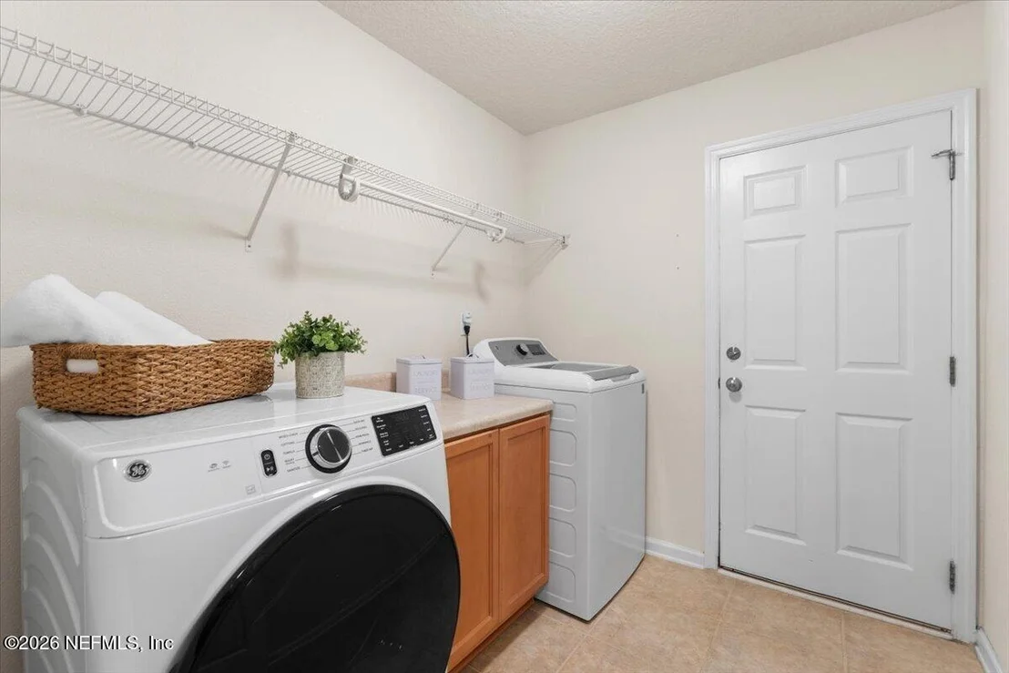 Photo of 1160 NOCHAWAY Drive