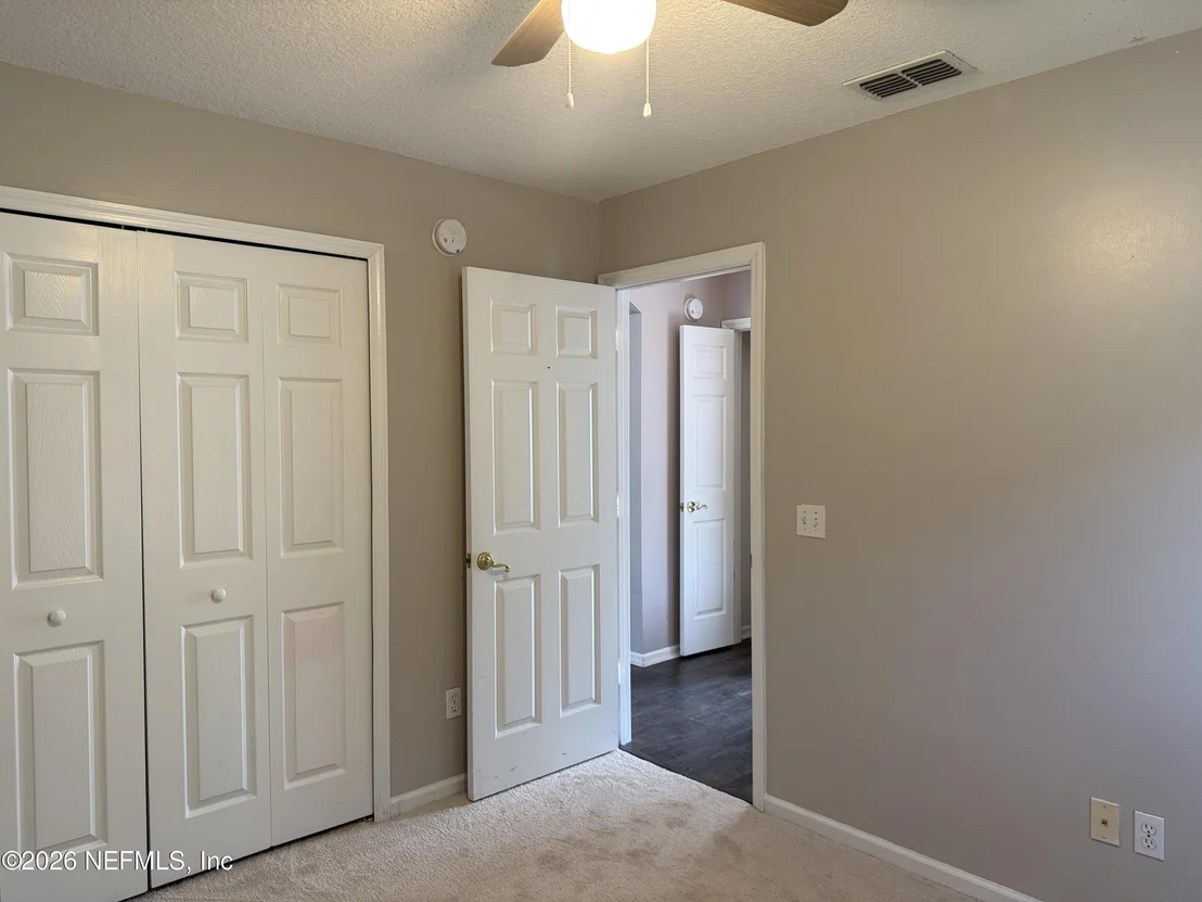 Photo of 1884 LAKE FOREST Lane
