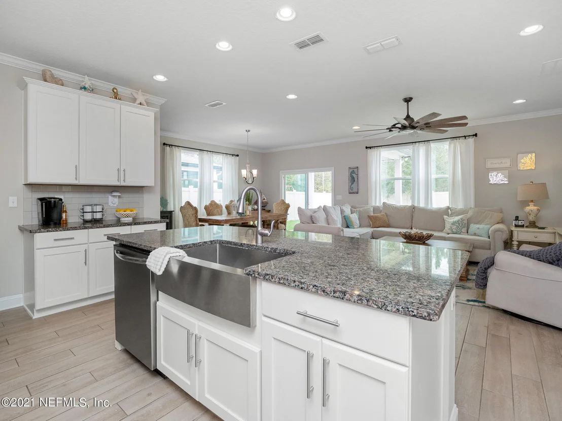 Photo of 12365 ITANI Way