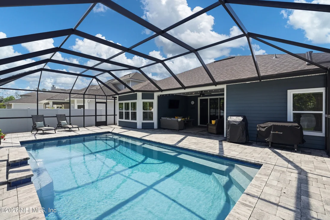 Photo of 933 BENT CREEK Drive