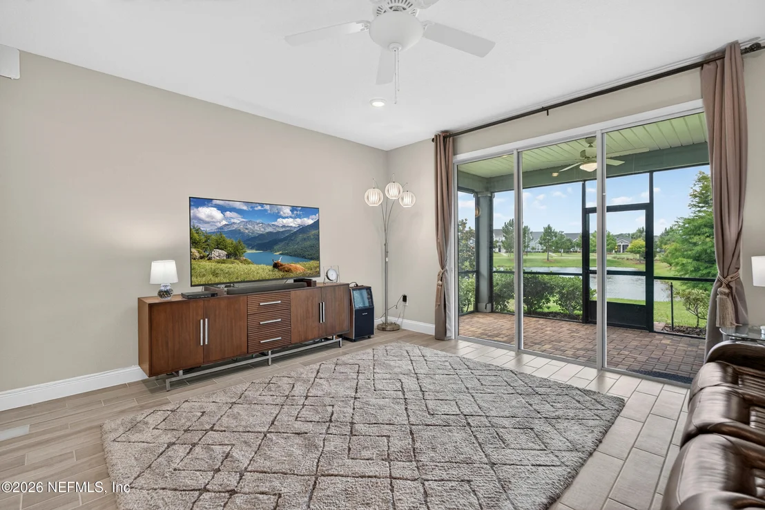 Photo of 253 RIDGEWIND Drive