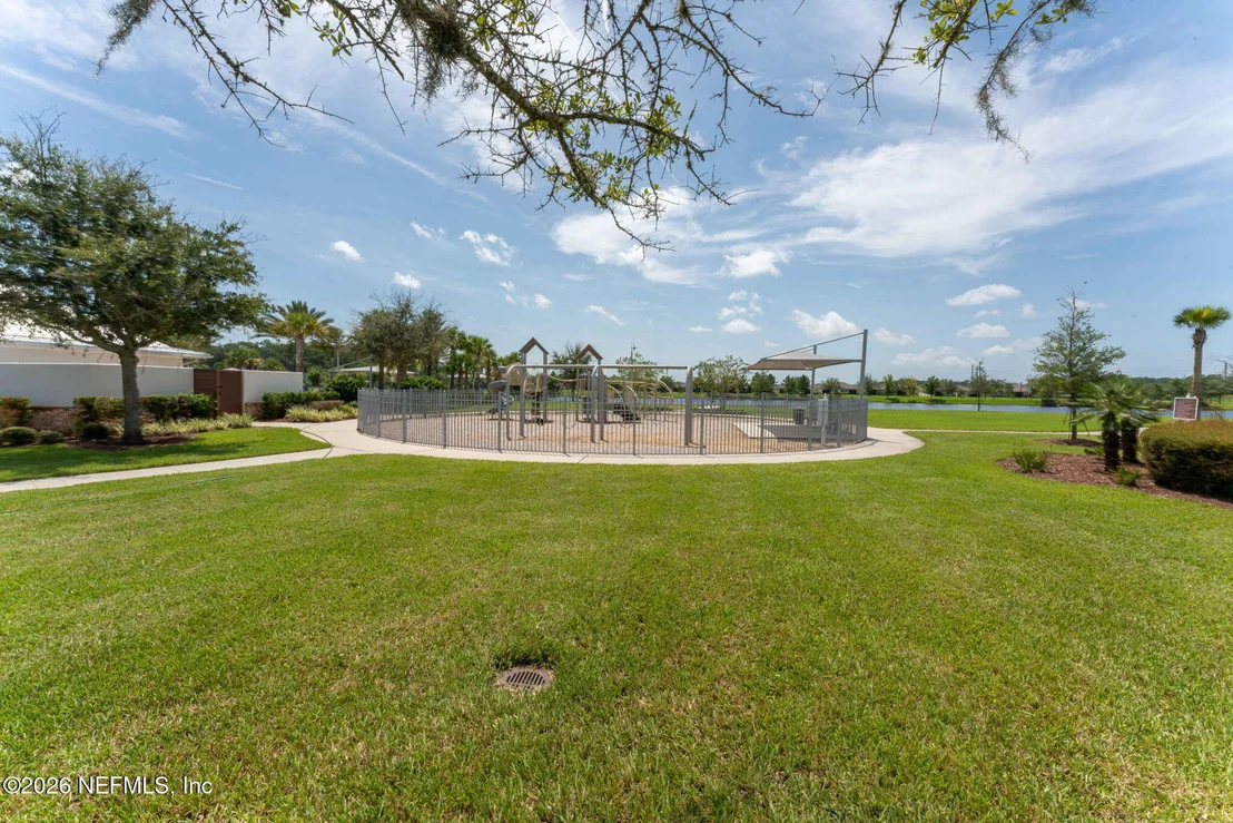 Photo of 39 CRYSTAL CREST Lane