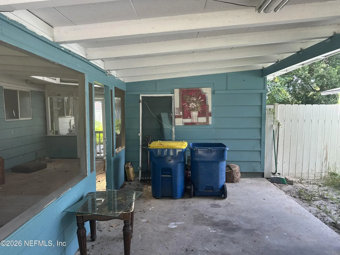 Photo of 6304 SPRINKLE Drive N