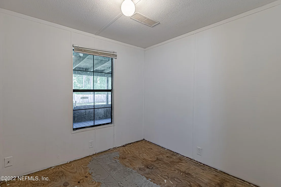 Photo of 65 PEPPERMINT Avenue