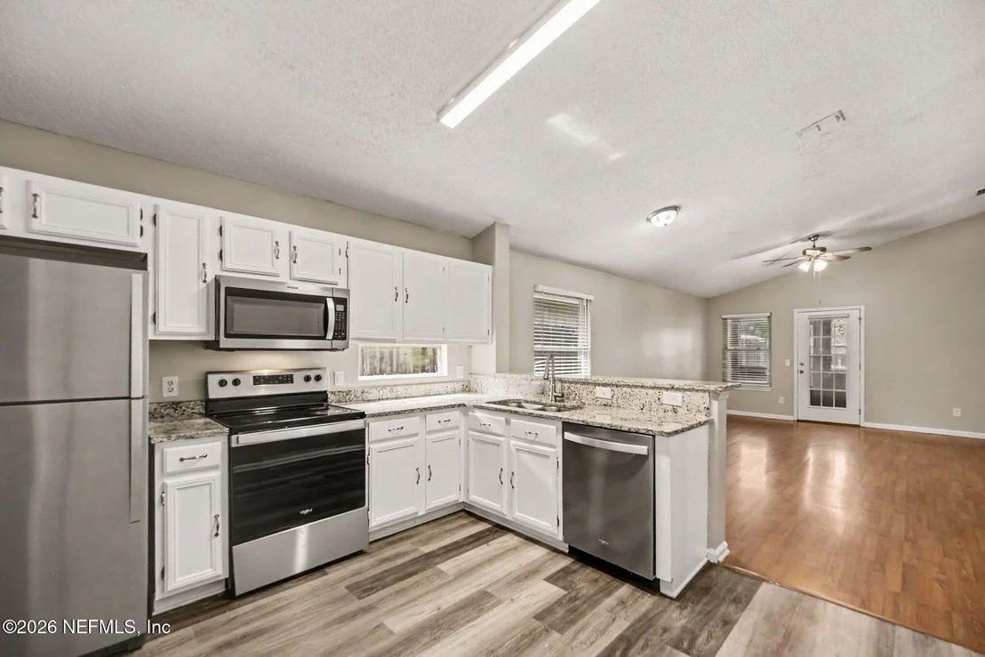 Photo of 1264 SUFFOLK Place
