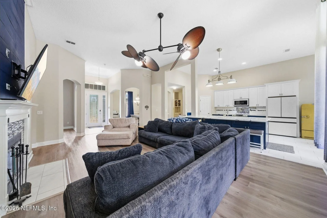 Photo of 7907 DAWSONS CREEK Drive