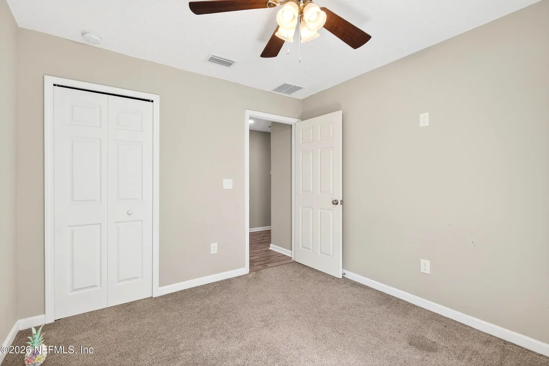Photo of 815 BAKER Avenue