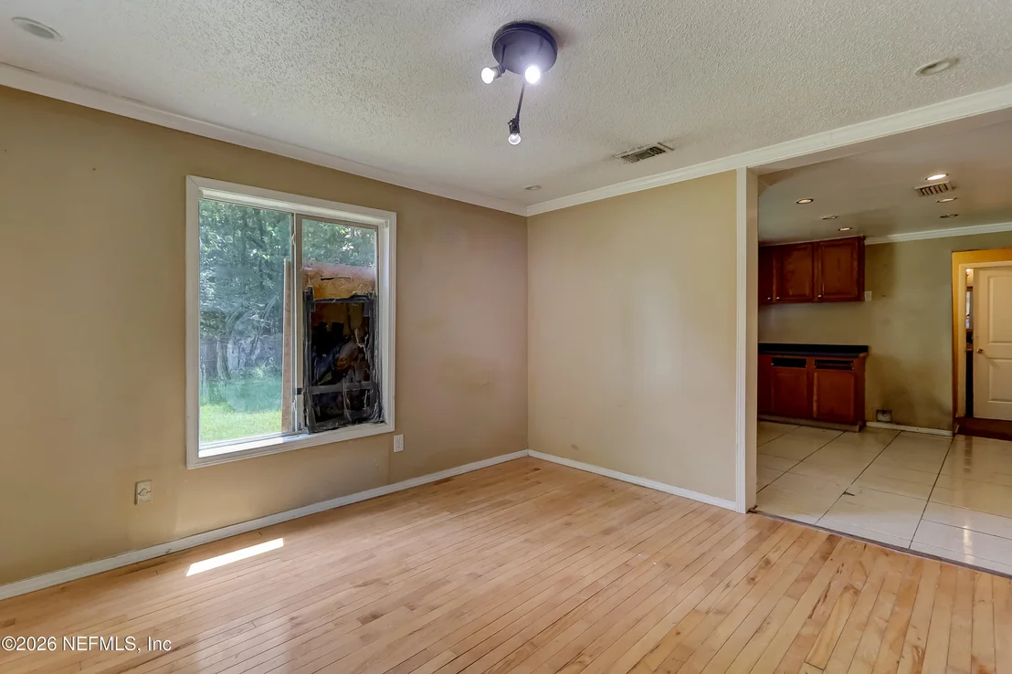 Photo of 3126 CAPPER Road