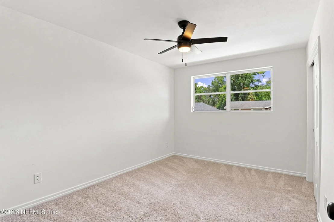 Photo of 1806 MEMORY Lane