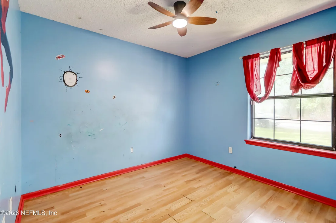 Photo of 261 CORNELL Road