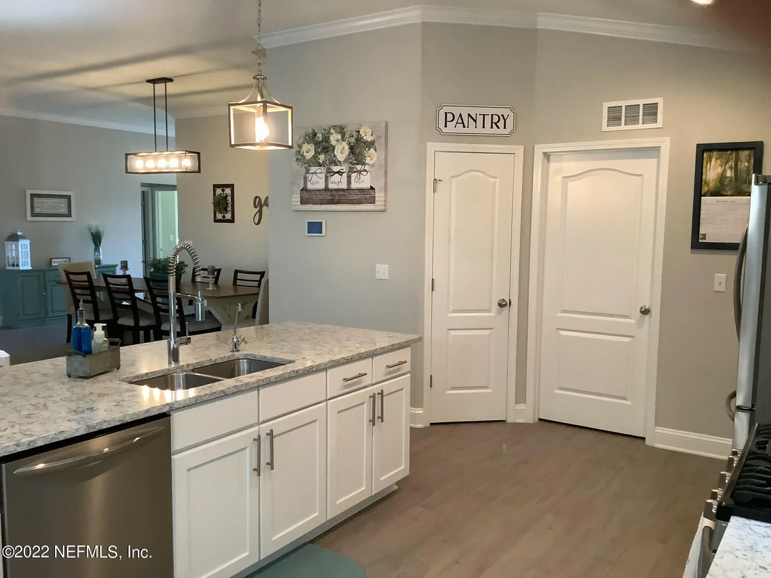 Photo of 48 SUNBERRY Way