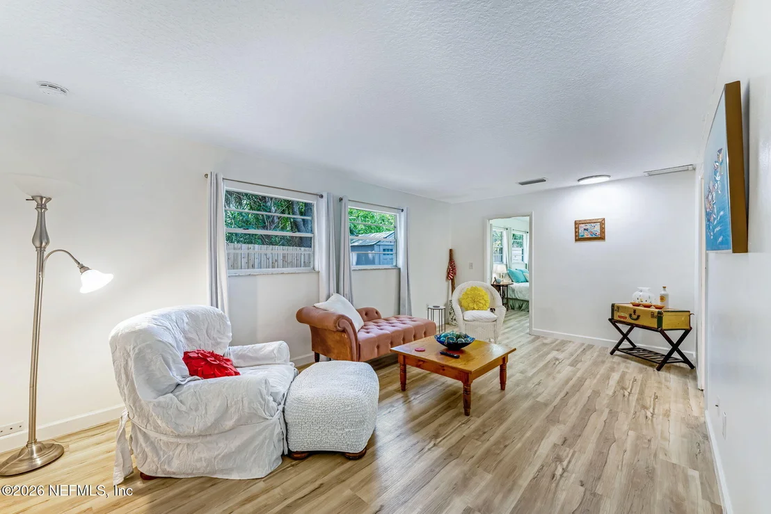Photo of 1414 BIG TREE Road