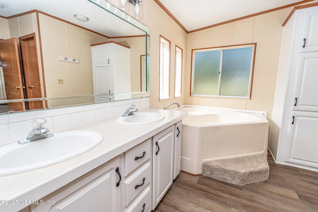 Photo of 5577 MYRTLE Road