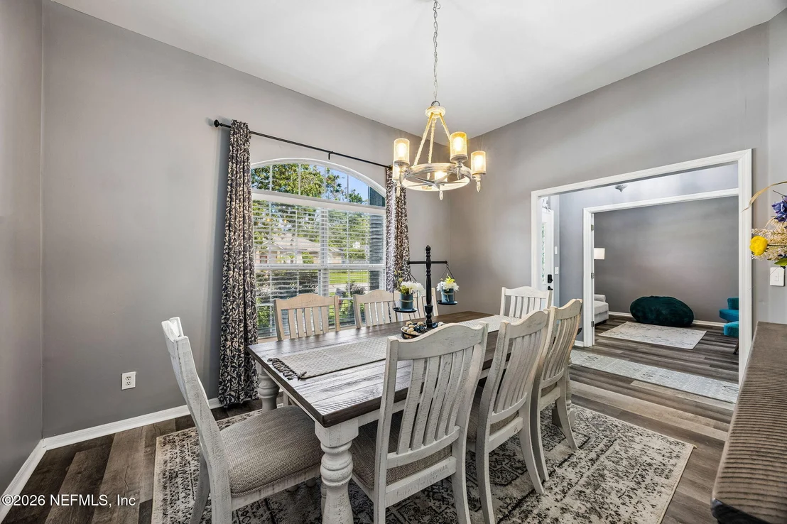 Photo of 1537 MAPLE LEAF Lane