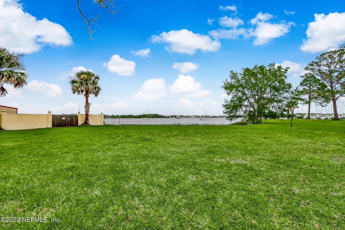 Photo of 400 TROUT RIVER Drive