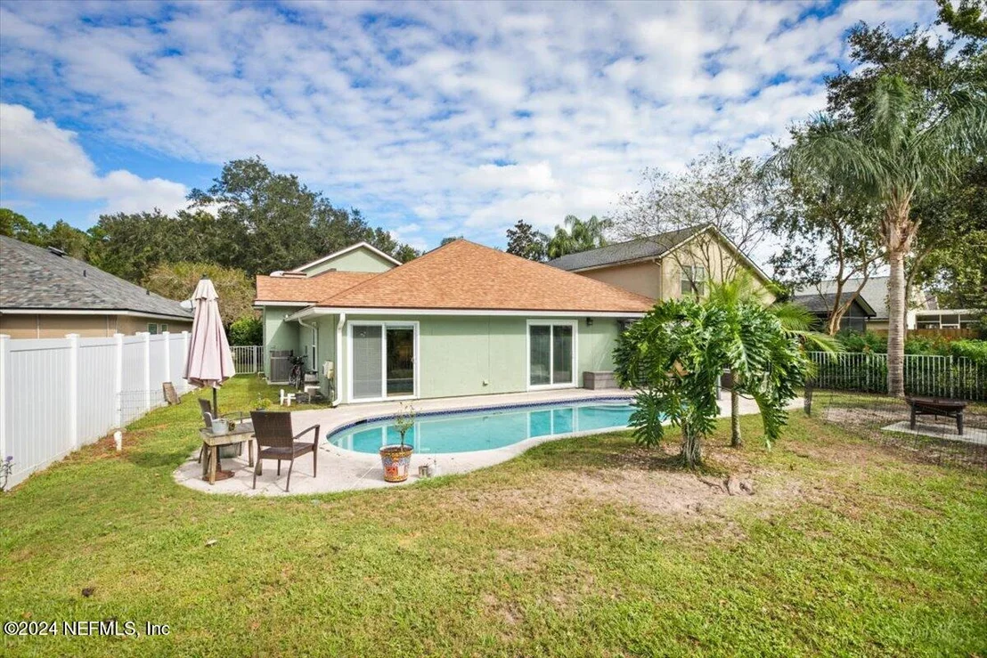 Photo of 389 W TROPICAL Trace
