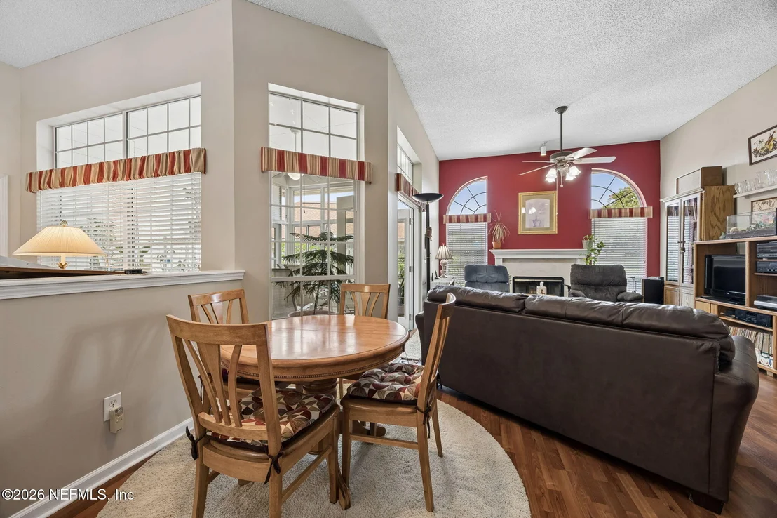Photo of 3941 DANFORTH Drive W