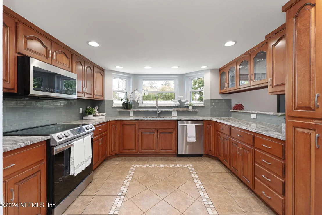 Photo of 502 CALI Drive