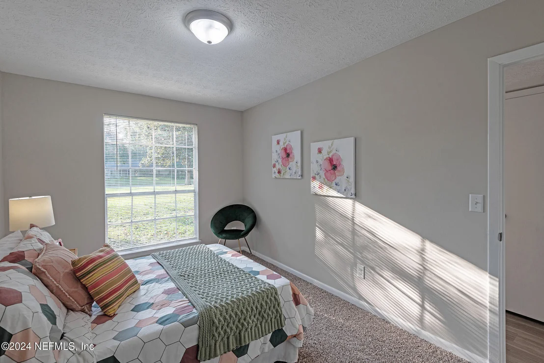 Photo of 7995 SARCEE Trail