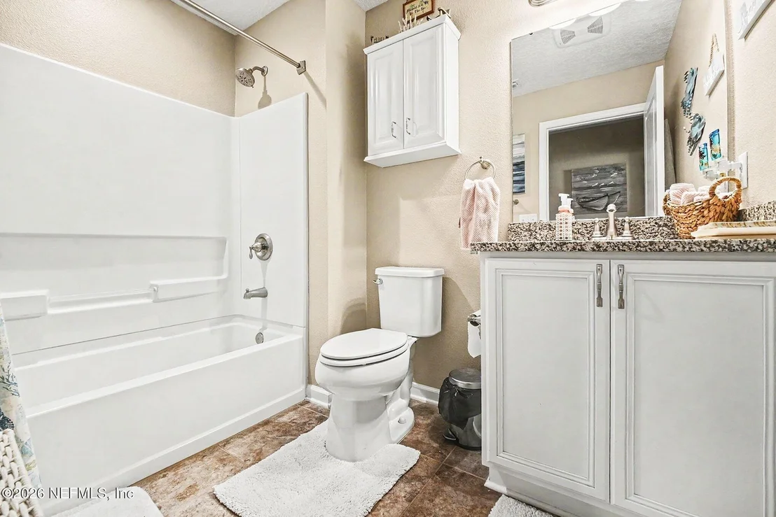 Photo of 16013 HUTTON Lane