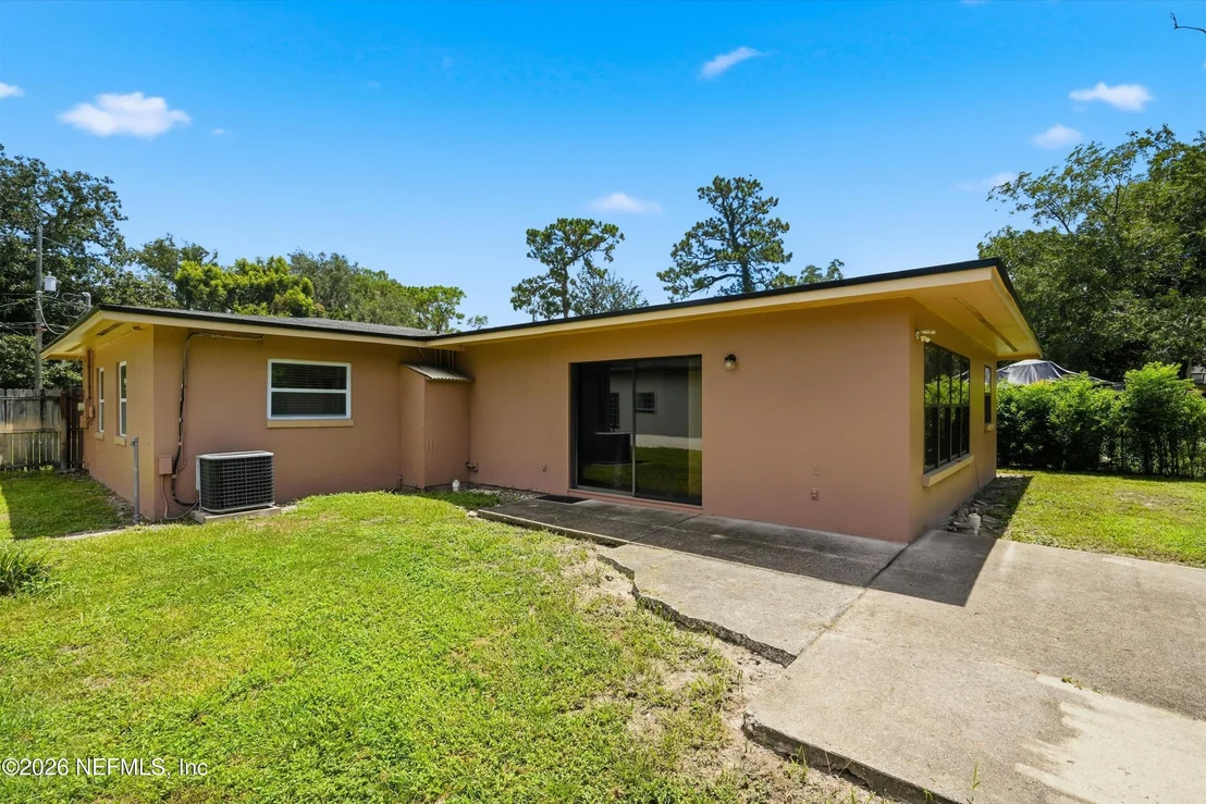 Photo of 6258 SPRING FOREST Circle