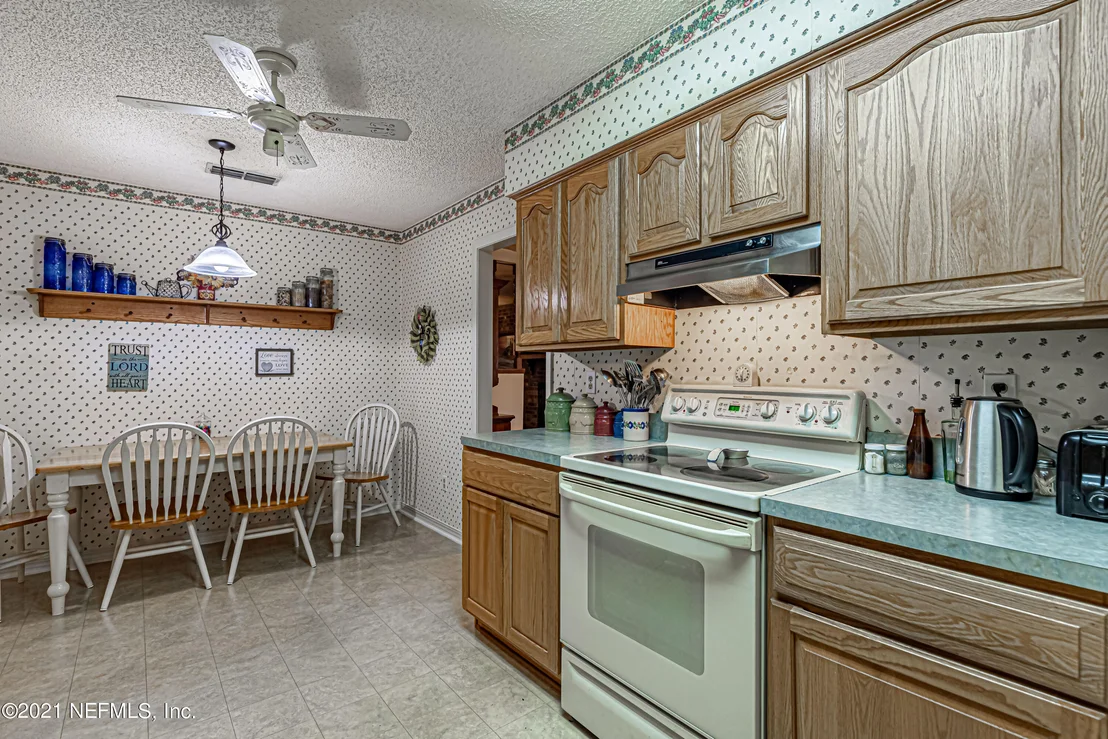 Photo of 1340 STARLING Road