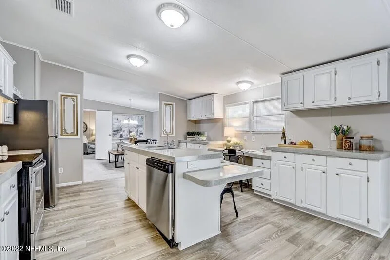 Photo of 13401 GROVER Road