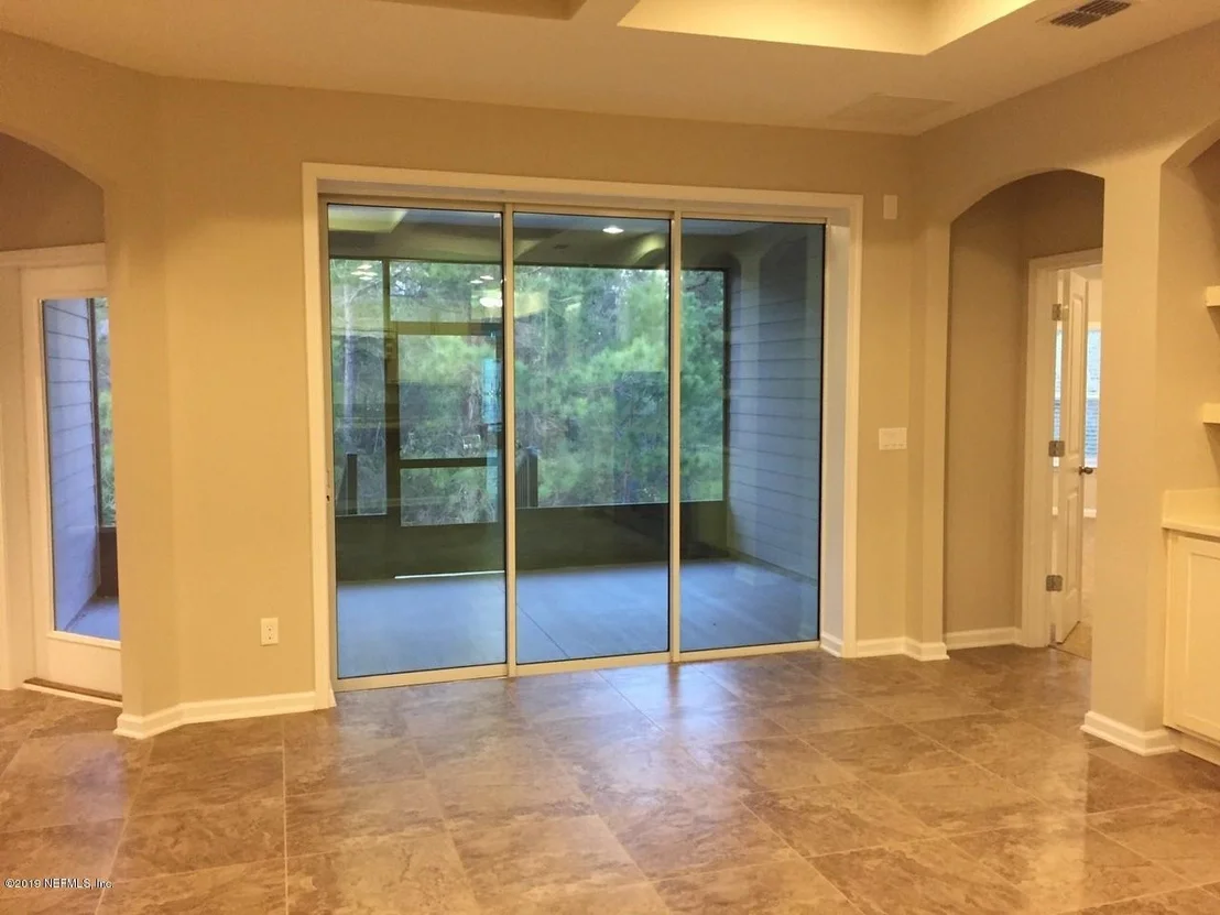 Photo of 131 HUTCHINSON Lane