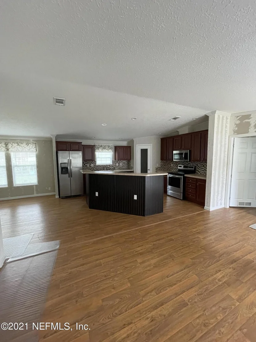 Photo of 16763 YELLOW BLUFF Road