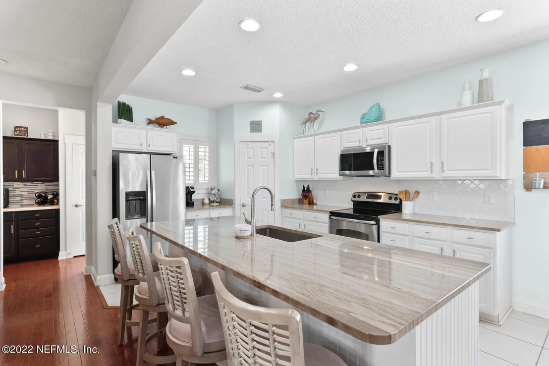 Photo of 3939 PALM Way