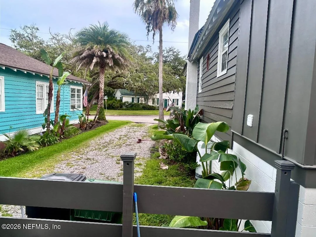 Photo of 32 E PARK Avenue
