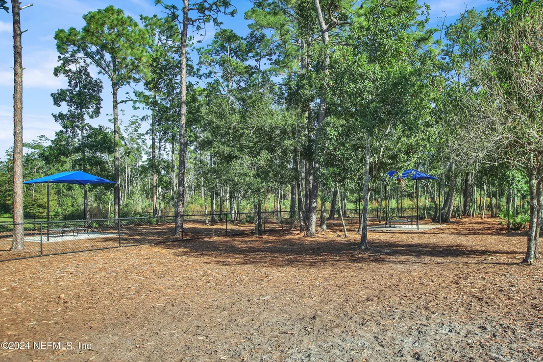 Photo of 10385 SILVERBROOK Trail