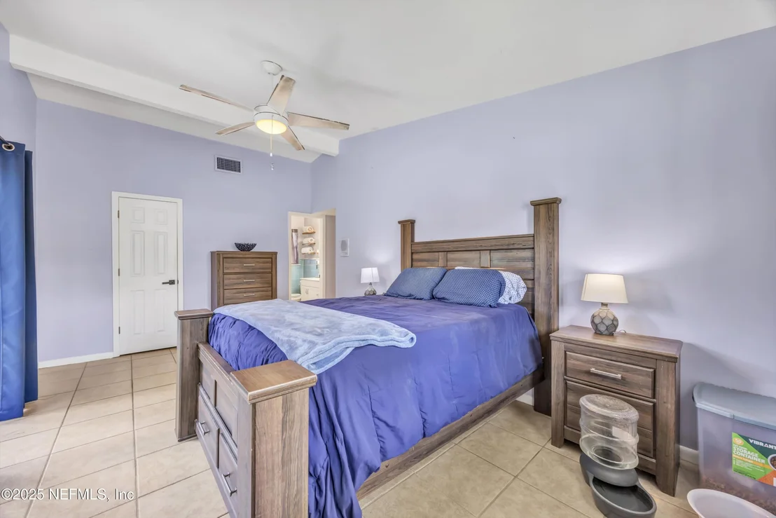 Photo of 1005 LAS ROBIDA Drive