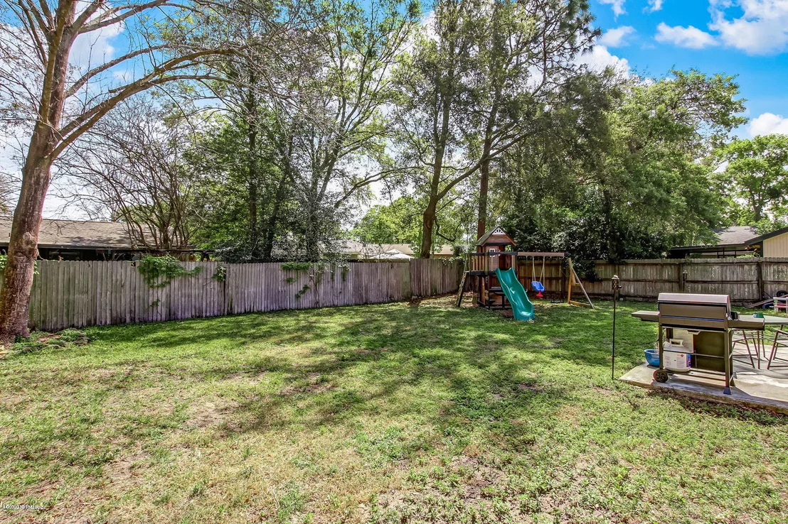 Photo of 3143 ROUNDHAM Lane