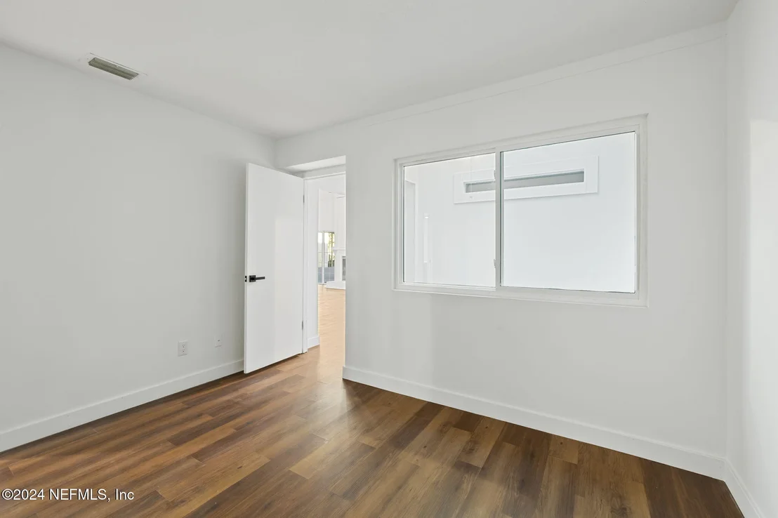 Photo of 7826 LINKSIDE Drive