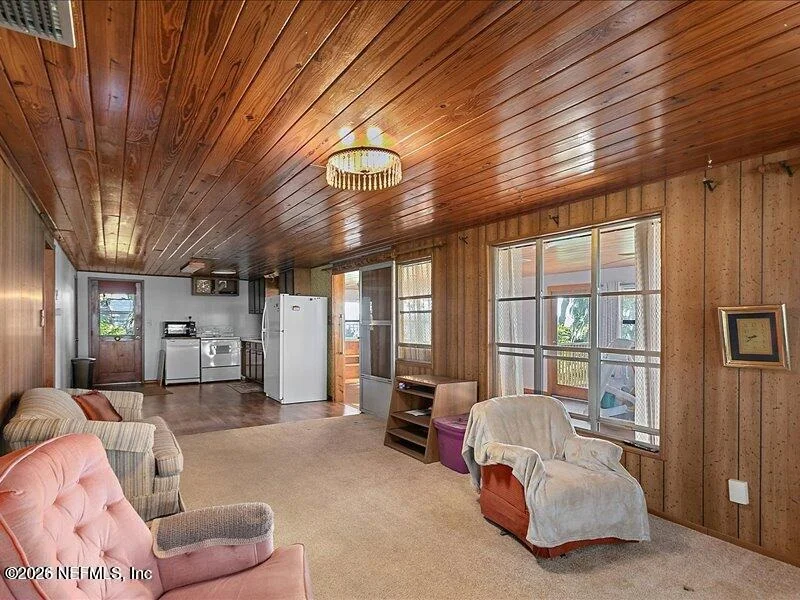 Photo of 8337 COLEE COVE Road