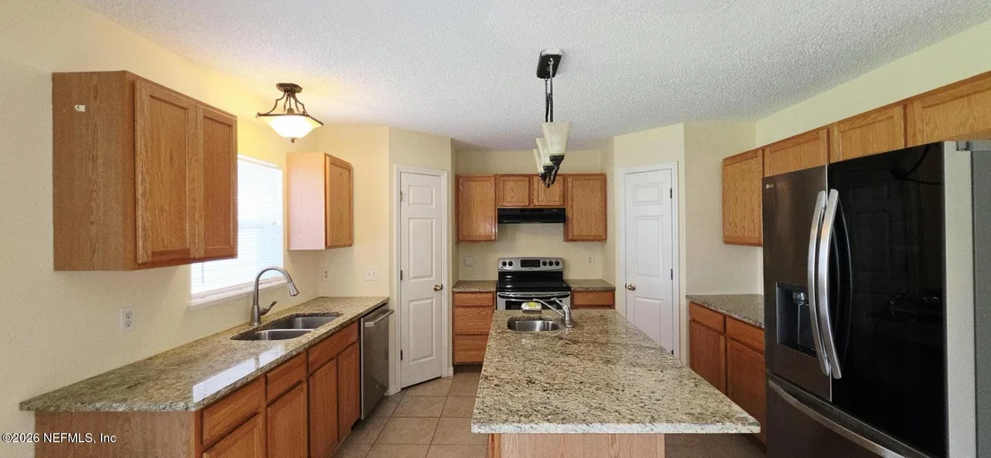 Photo of 8733 HUMBERSIDE Lane