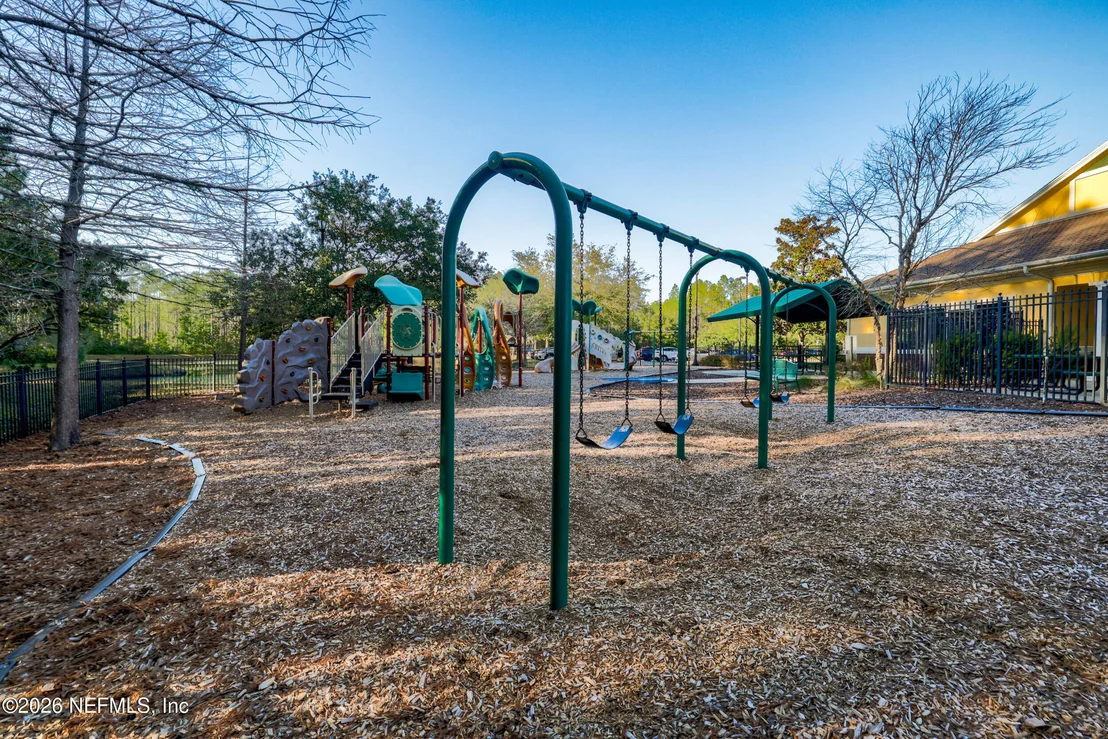 Photo of 1555 SUMMERDOWN Way